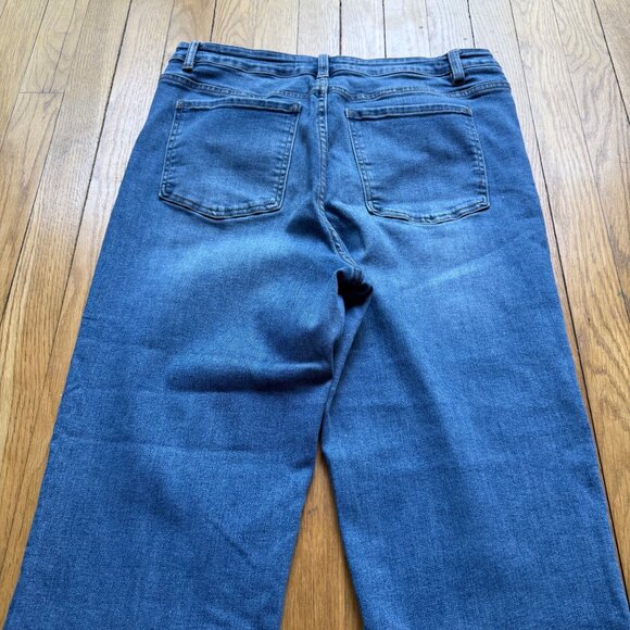 Soft Surroundings Size 14 Women’s Blue Distressed Hem Straight Leg Jeans - Picture 11 of 11
